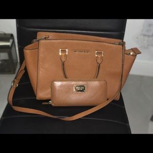 Micheal Kors Large Saffiano Bag and wallet